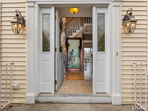 4th image of 16 Larkey Road