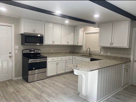 2nd image of 1606 Pearl St