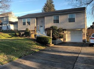 1434 Carlisle St, Natrona Heights, PA 15065