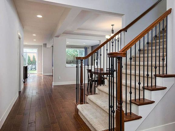 3rd image of 21217 SE 25th St