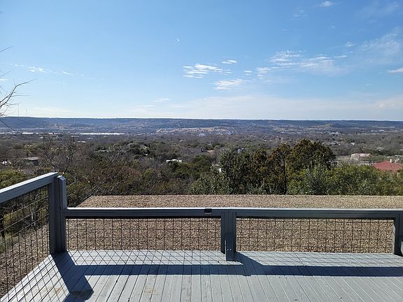 3rd image of 1407 Vesper Dr