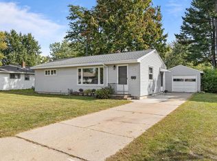 2115 Vermont Ave, Stevens Point, WI 54481