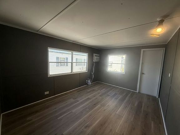 5th image of 1375 Pasadena Ave S Lot 533