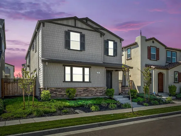 80 E Cortona Ct, Mountain House, CA 95391