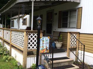 5 Hemlock Rd, Tilton, NH 03276