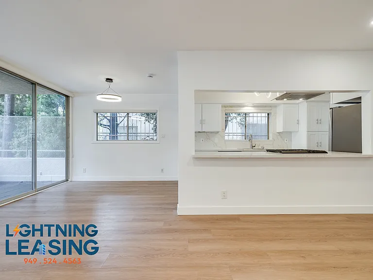 408 N Palm Dr #101 — Photo 5