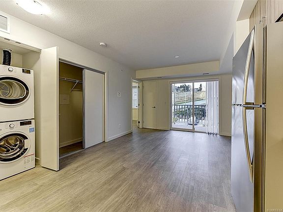 5th image of 625 Academy Way Penthouse 15