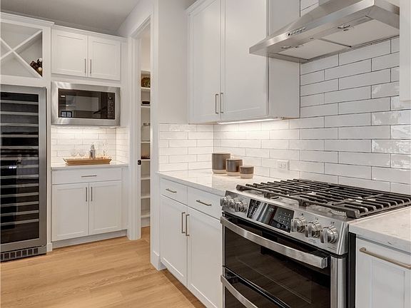 5th image of 2127 94th Avenue Ct E