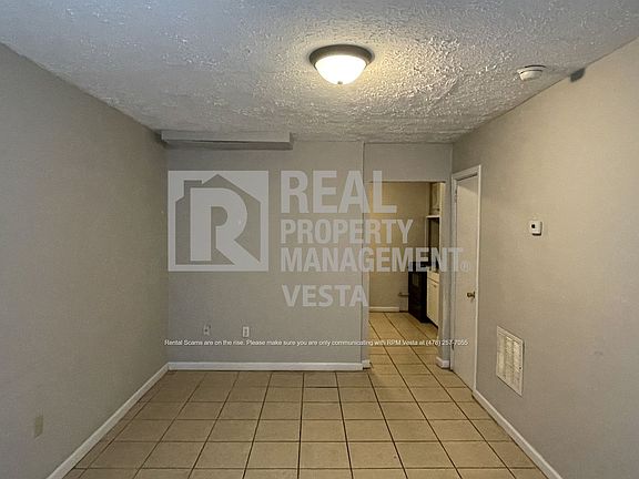 2nd image of 2206 Roosevelt Ave