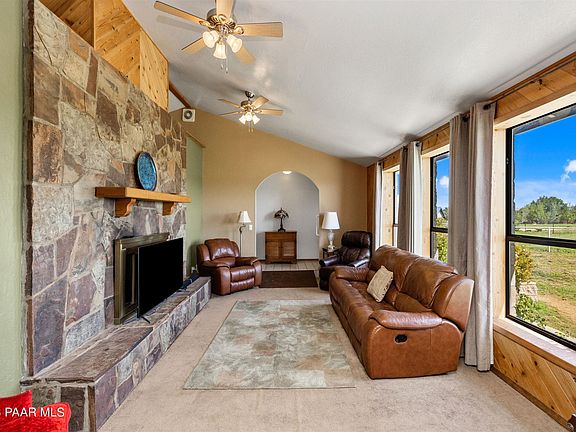 3rd image of 290 S Firesky Ln