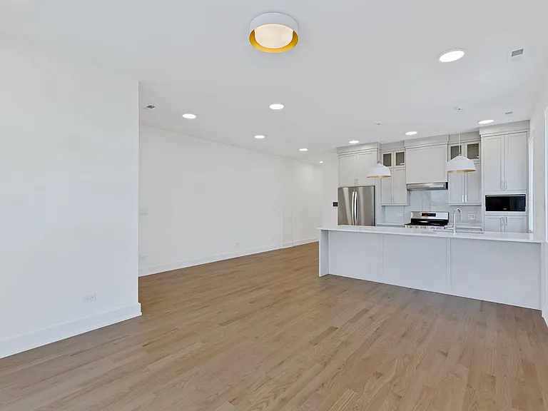 3545 W Belmont Ave #2 — Photo 5