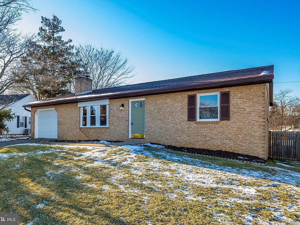 1st image of 1321 Cedarwood Dr