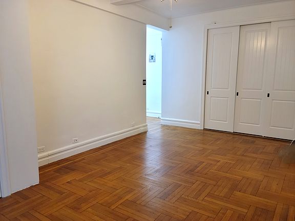 4th image of 310 W 106th St #2C