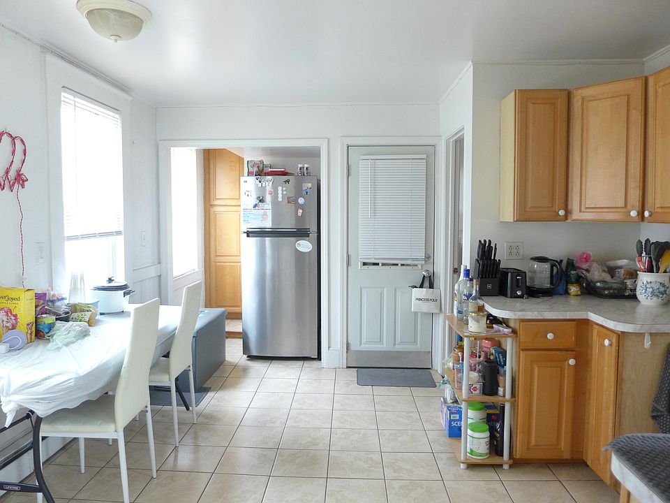 1st image of 1564 Tremont St #3