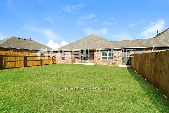 8131B Lakeside Dr — Photo 12