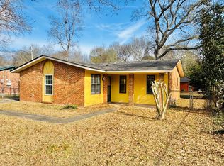 6332 Pinebrook Dr, Montgomery, AL 36117