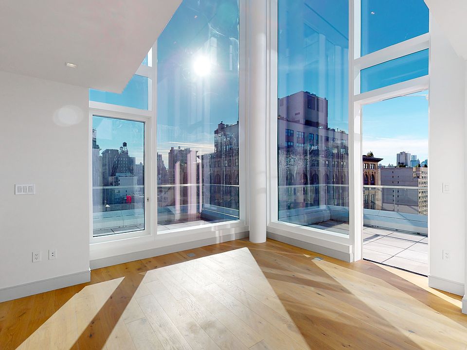 1st image of 101 W 14th St #Penthouse 2a