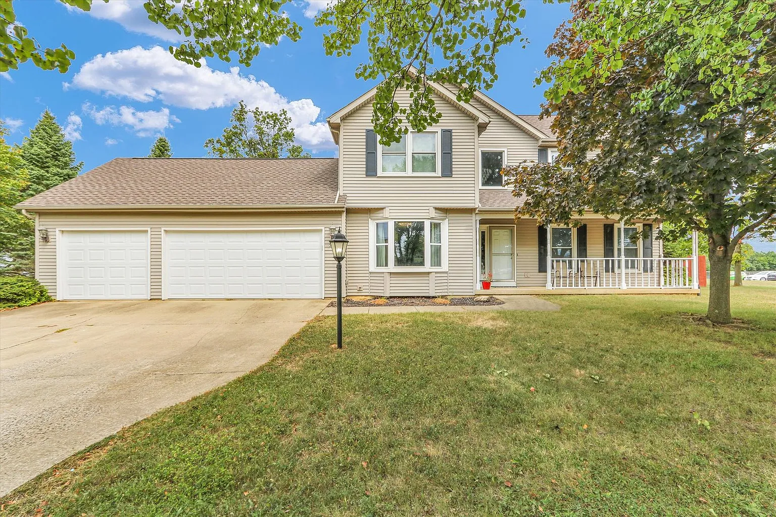 702 Northridge Dr photo 1