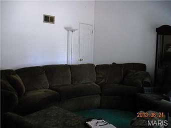 2nd image of 95 Shawnee Ln