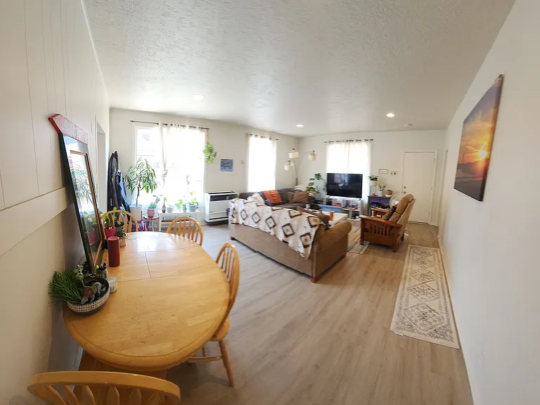 550-554 556 Foothill Blvd — Photo 35