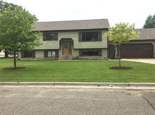 203 Pleasant Ave NW, Warroad, MN 56763