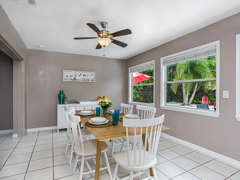 5876 Countrywood Dr — Photo 8