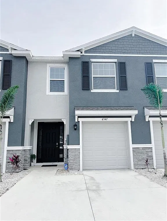 3 bed, 2.5 bath, 1673 sqft, $2,550 — Photo 1
