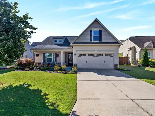 132 Caledonia Dr, Easley, SC 29642