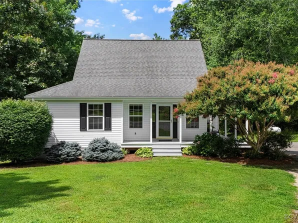 6070 T C Walker Rd, Gloucester, VA 23061