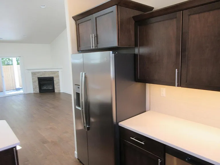 2856 Huettl Ln — Photo 9