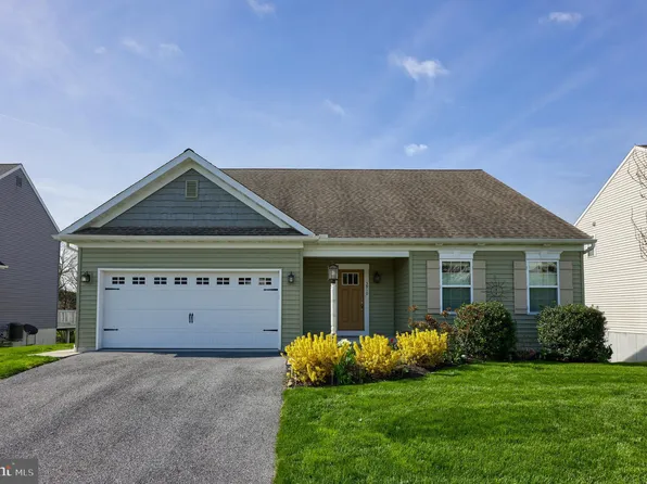 3910 Archer Ln, Columbia, PA 17512