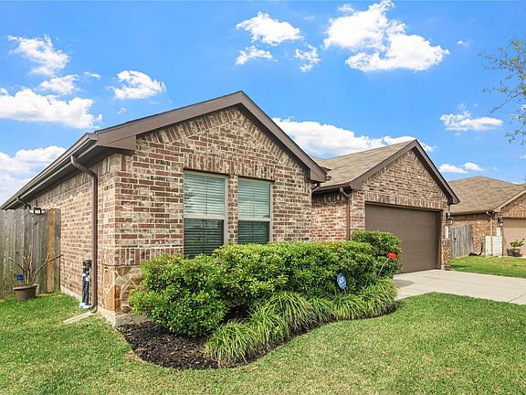 3rd image of 6706 Twin Oaks Ln