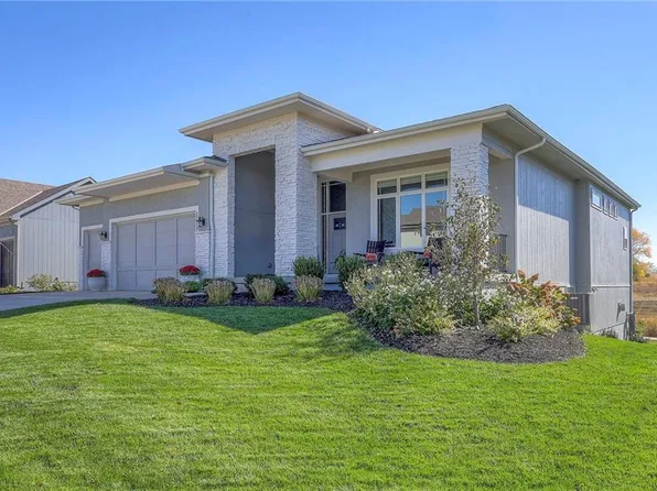 25119 W 92nd St, Lenexa, KS 66227