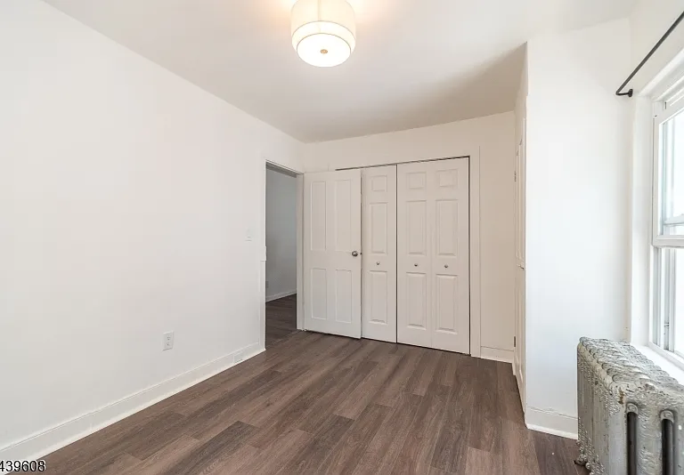 11 S Harrison St #B — Photo 22