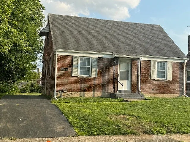 344 Harriet St photo 1