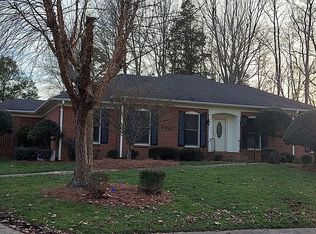 6826 Pleasant Dr, Charlotte, NC 28211