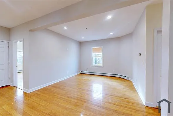 7 Estella St #3 — Photo 11