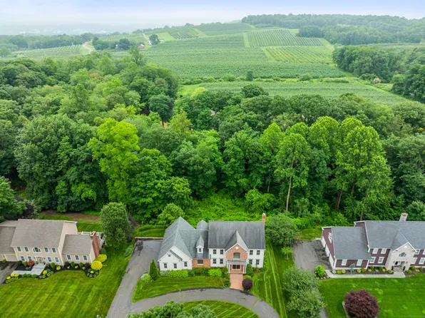 9 Autumn Leaves Road, Wallingford, CT 06492