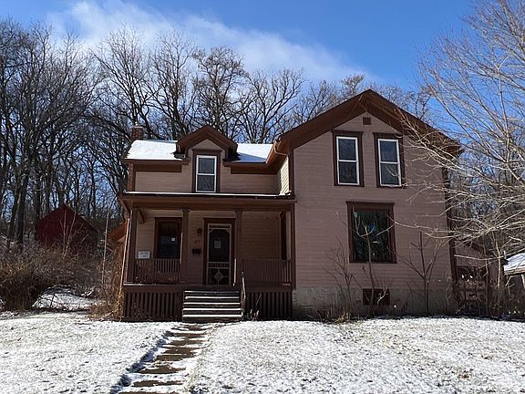 3rd image of 217 N Lincoln Ave