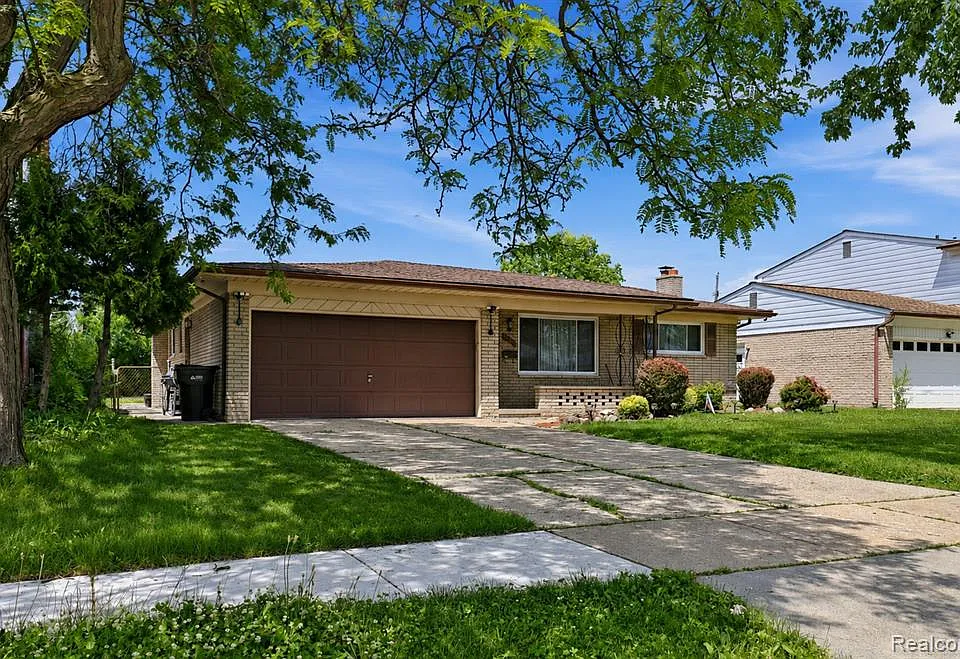 3125 Hedge Dr