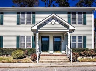 409 Cityview Ln, Fayetteville, NC 28301