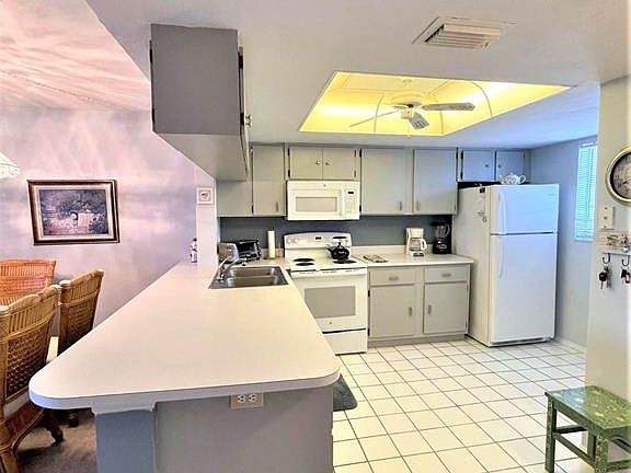 5th image of 3310 Loveland Blvd Unit 701