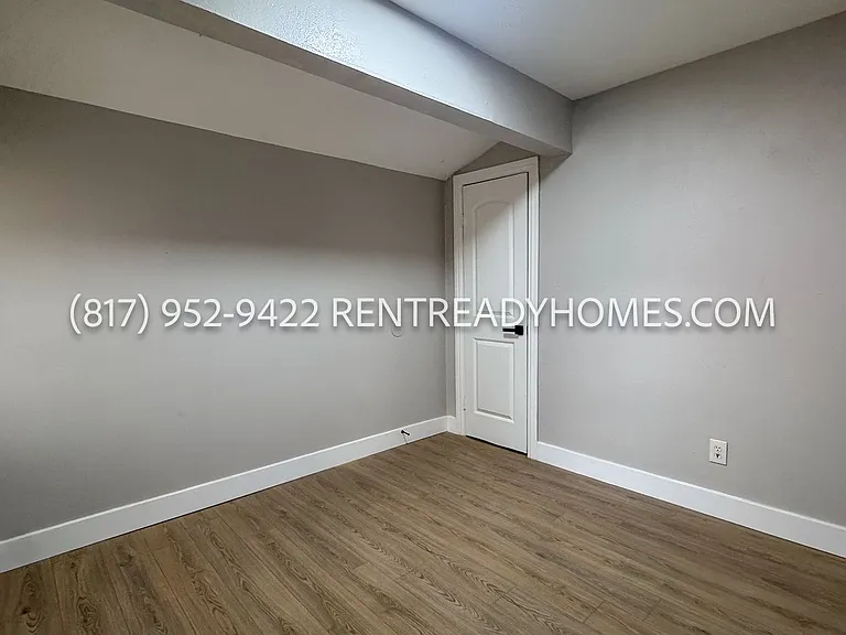 2613 Fairbrook St — Photo 25