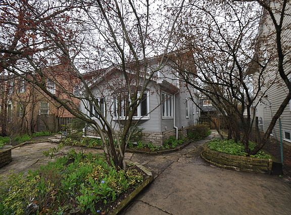 2nd image of 2431 Hastings Ave