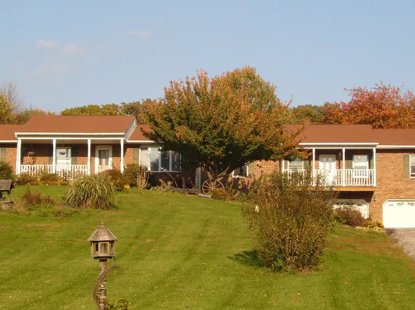 2480 Sams Creek Rd, Westminster, MD 21157