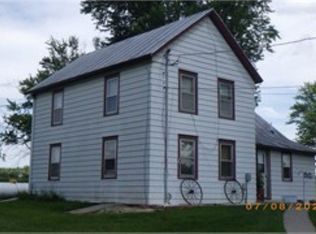 1057 Pole Line Rd, Waukon, IA 52172