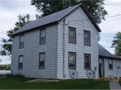 1057 Pole Line Rd, Waukon, IA, 52172