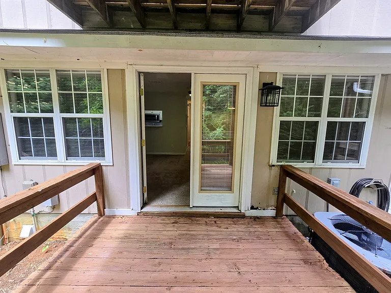 40 Woodfield Pl — Photo 11