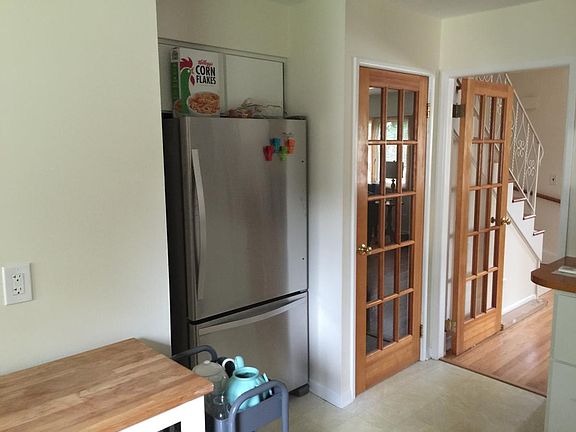 5th image of 550 Ivy Ct