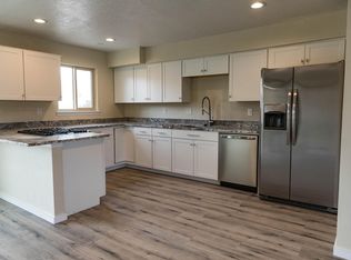 11020 Claremont Ave NE, Albuquerque, NM 87112